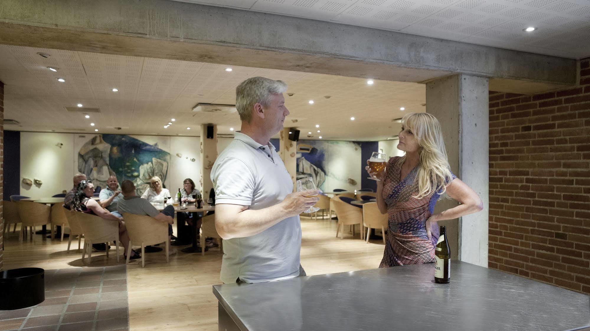 Strandhotel Klinten Aps Rødvig Exteriér fotografie