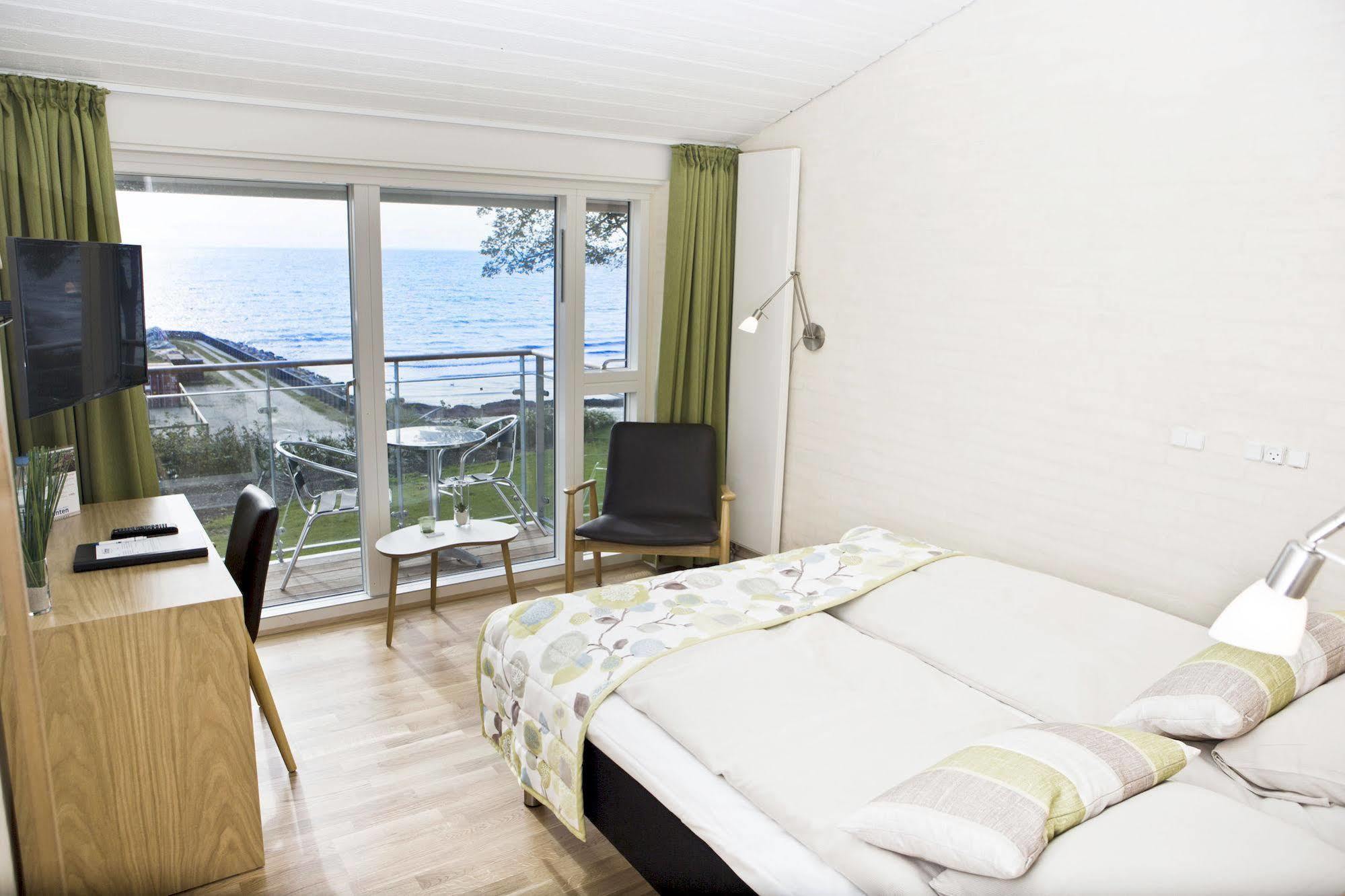 Strandhotel Klinten Aps Rødvig Exteriér fotografie