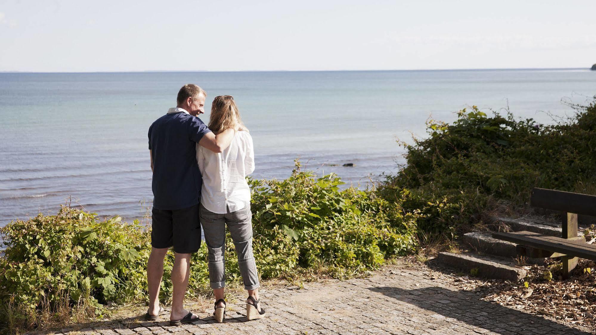 Strandhotel Klinten Aps Rødvig Exteriér fotografie